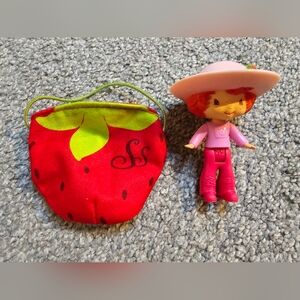 Strawberry Shortcake McDonalds Toy and Matching Bag